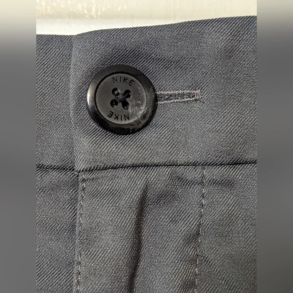 Men's Nike Golf Shorts 34 Gray Solid Chino Golfing Tour Performance Dri Fit